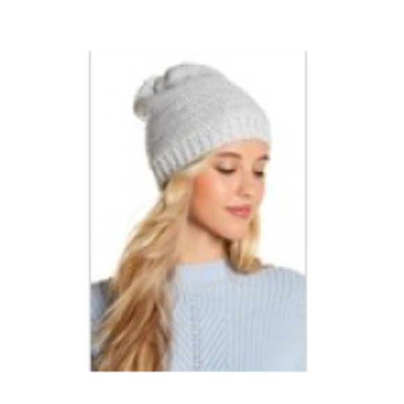 14th & Union Accessories - ☘️ 14th & UNION Ivory Vertical Rib Knit Beanie NWT
